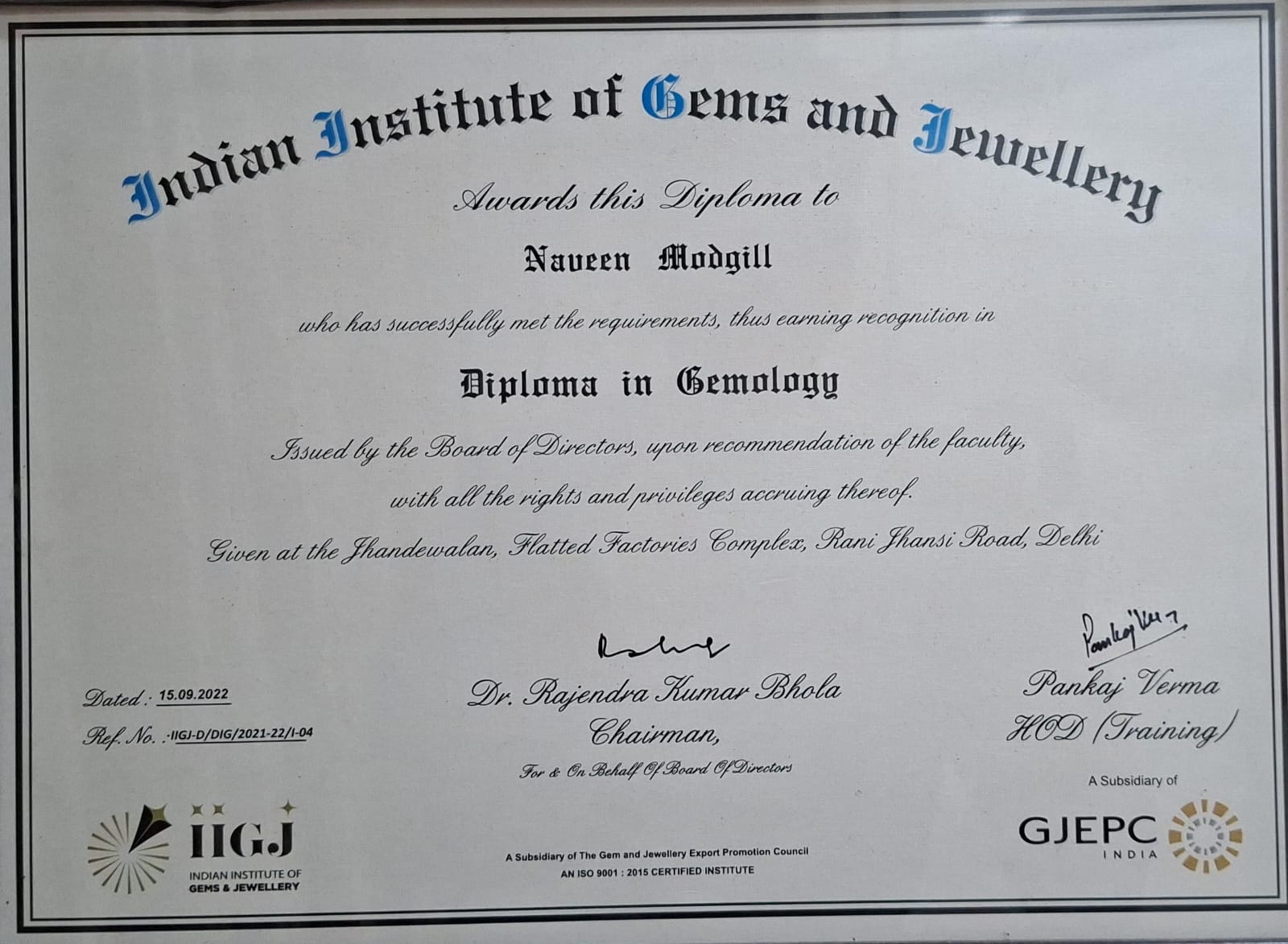 Credential — Diploma in Gemology, Indian Institute of Gems & Jewellery, awarded to Naveen Modgill.