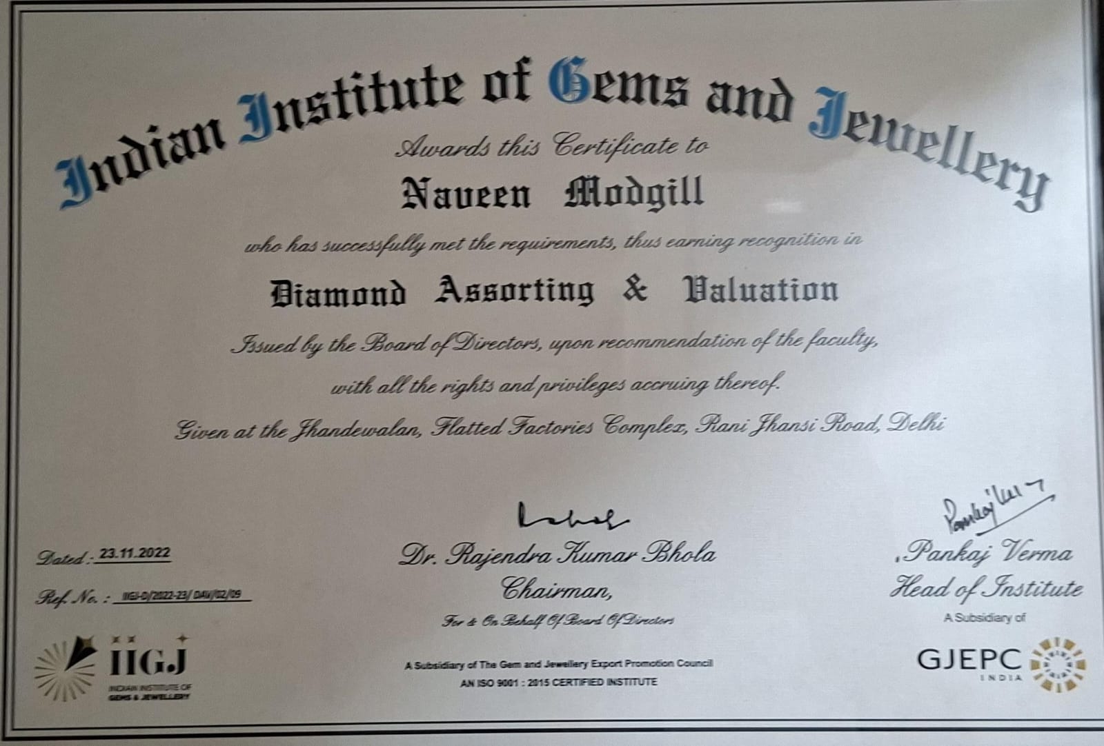 Credential — Diamond Assorting & Valuation, Indian Institute of Gems & Jewellery, awarded to Naveen Modgill.